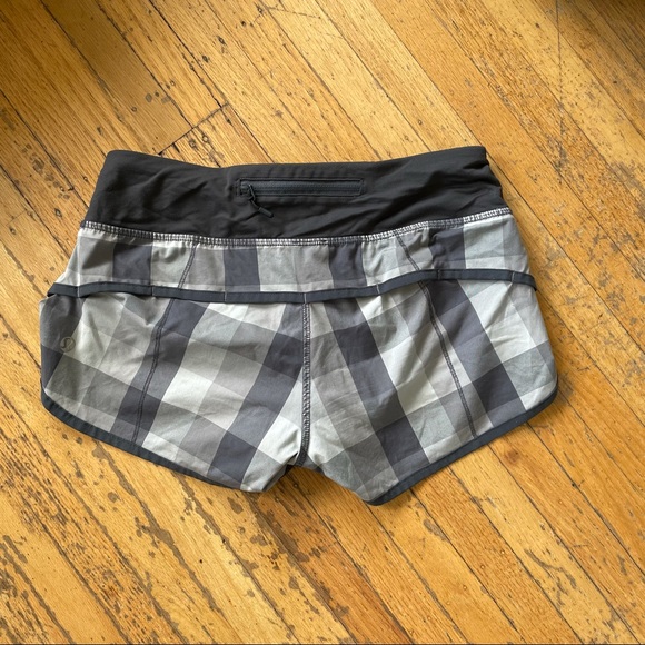 LAST CHANCE Lululemon speed run shorts - Picture 2 of 4